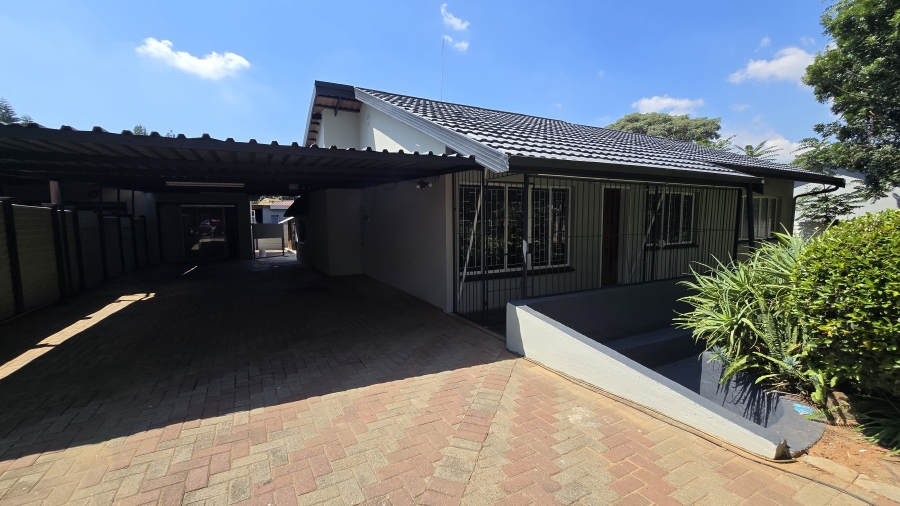 3 Bedroom Property for Sale in Geelhoutpark North West